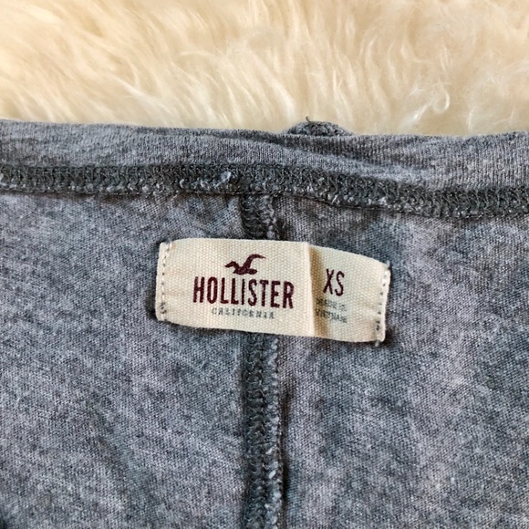 Hollister Grey Oversized V Neck - Picture 4 of 4